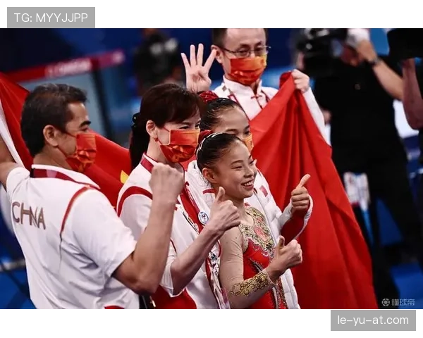 珍妮·汤普森雅典2004奥运会续写传奇 泳坛女将再夺两金