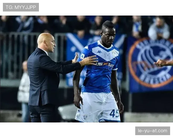 保利尼奥状态回暖，攻防两端表现稳健助力球队逆转胜利